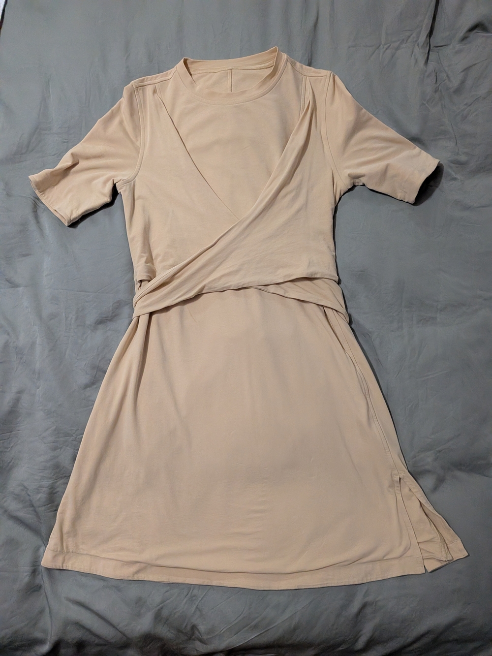 Lululemon Like New Cream Wrap-Style Short Sleeve Dress. Size 4